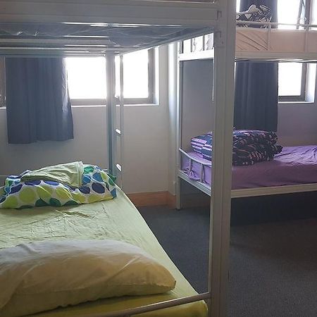 Хостел Wild Zebra Backpackers Веллингтон Экстерьер фото